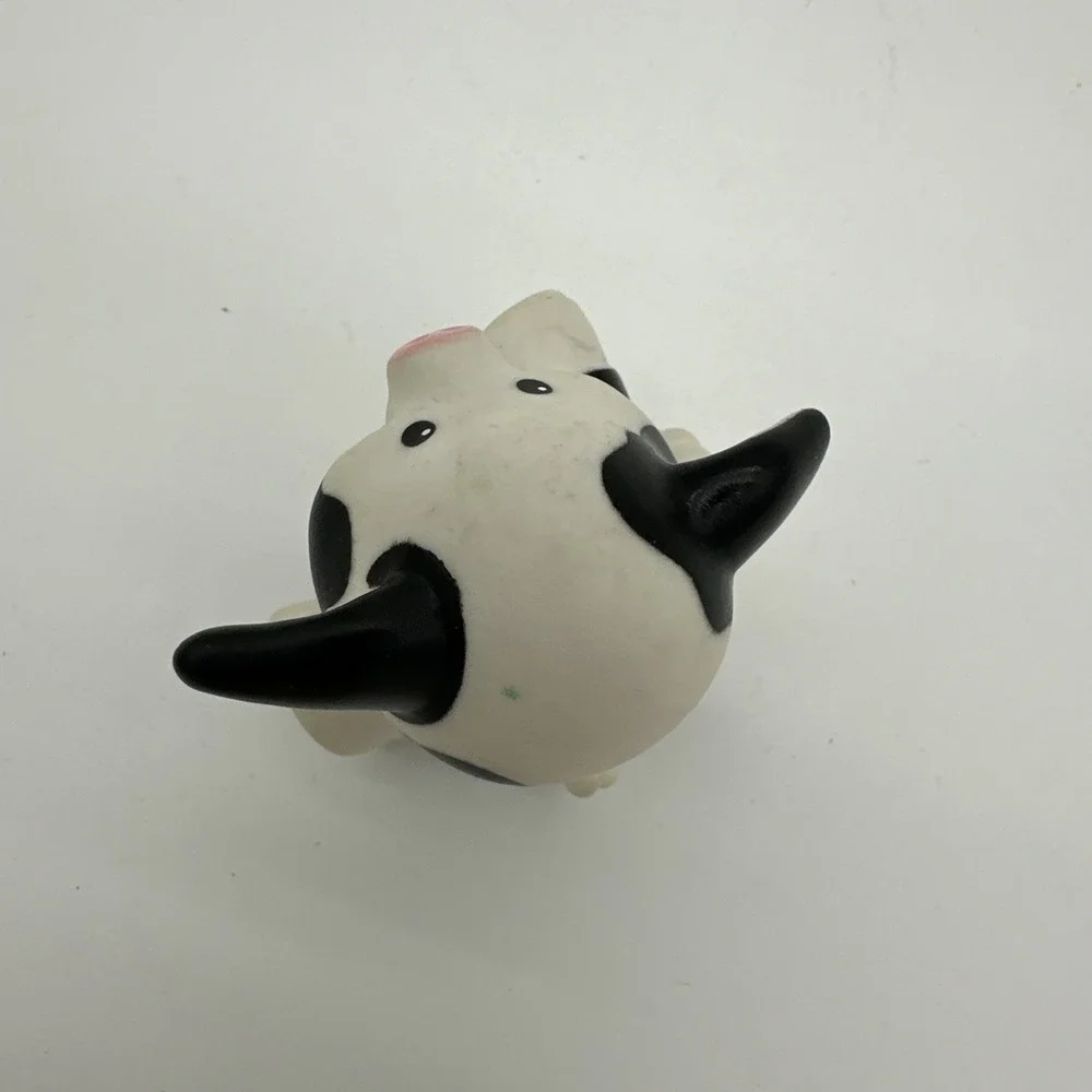 Fisher-Price Little People Toy Figure Farm Animal Sitting Cow‎ Black White 2001